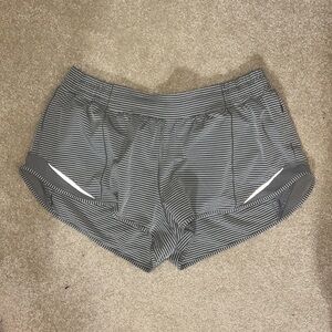 lululemon hotty hot shirts 2.5 inseam, gray and white stripes size 12